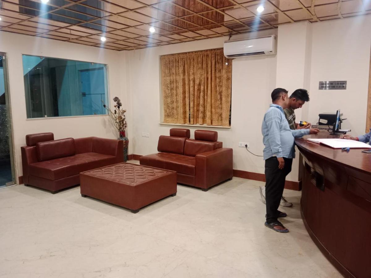 ניו דלהי Hotel Amenda International מראה חיצוני תמונה
