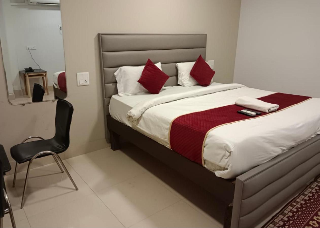 ניו דלהי Hotel Amenda International מראה חיצוני תמונה